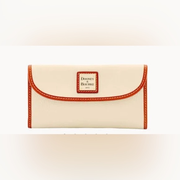 Pebble Grain Continental Clutch - Picture 1 of 4